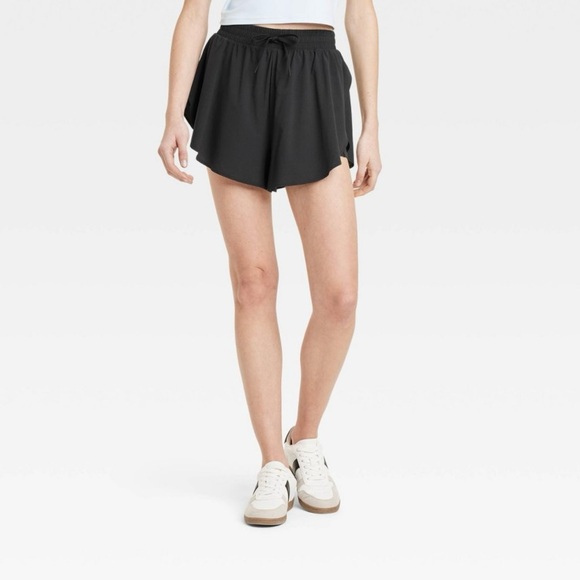 all in motion Pants - NWT All in Motion Women's Woven High Rise Flutter Shorts 3'' XL